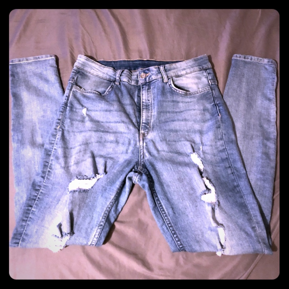 High waisted Distressed Jeans